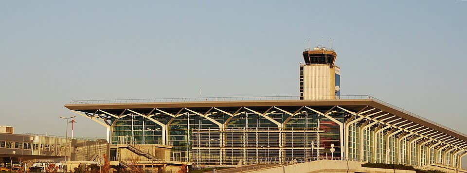 EuroAirport Basel-Mulhouse (EAP) terminal — taxi transfer from Lausanne