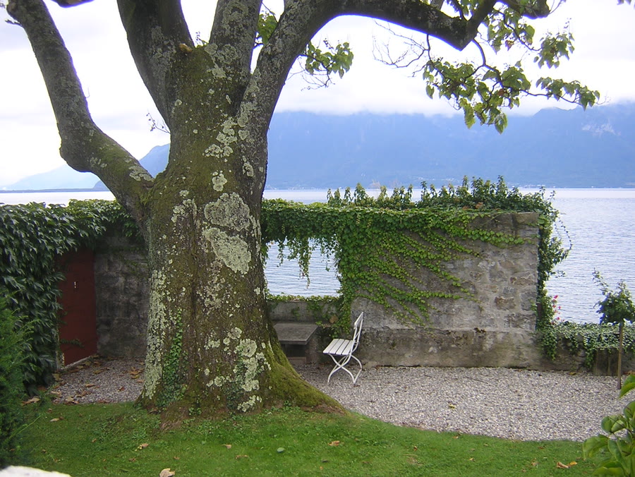 La Villa « Le Lac », construite par Le Corbusier en 1923 à Corseaux au bord du Léman — taxi Vevey–Corseaux