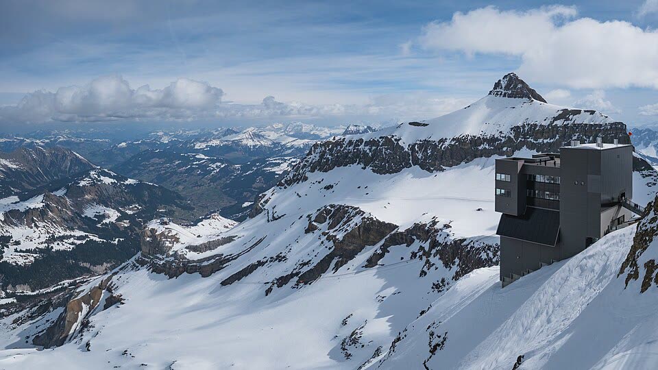 Glacier 3000 aux Diablerets, station du téléphérique — taxi Lausanne–Les Diablerets